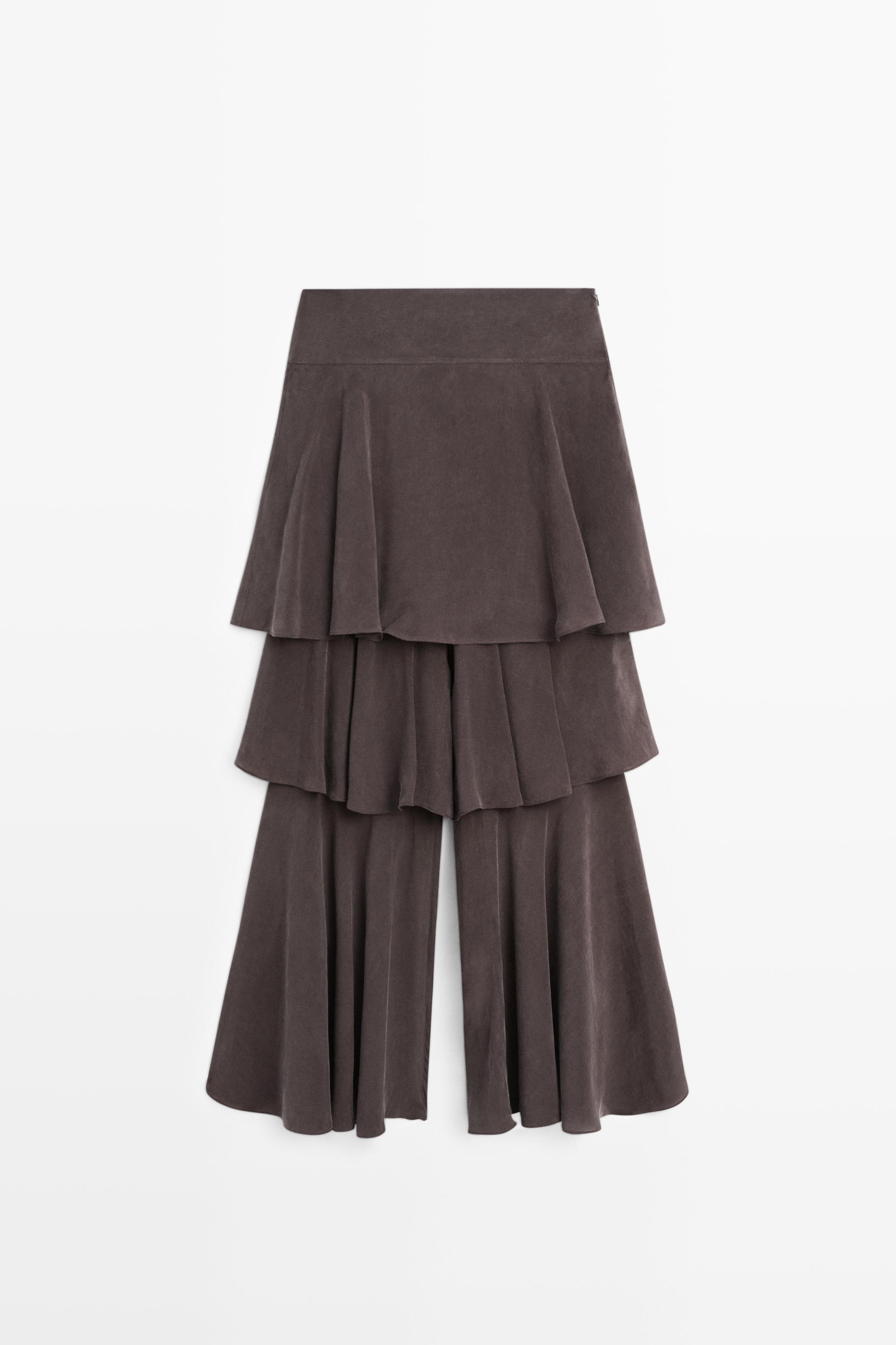Flowing skort with ruffles